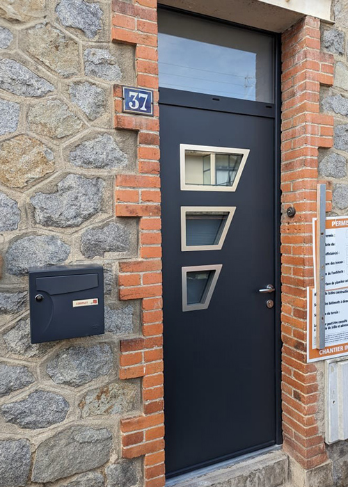 menuiserie-petit87-menuiserie-exterieure-porte-d-entree-alu2